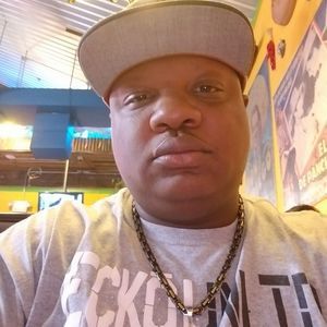 Meet your Posher, Henry